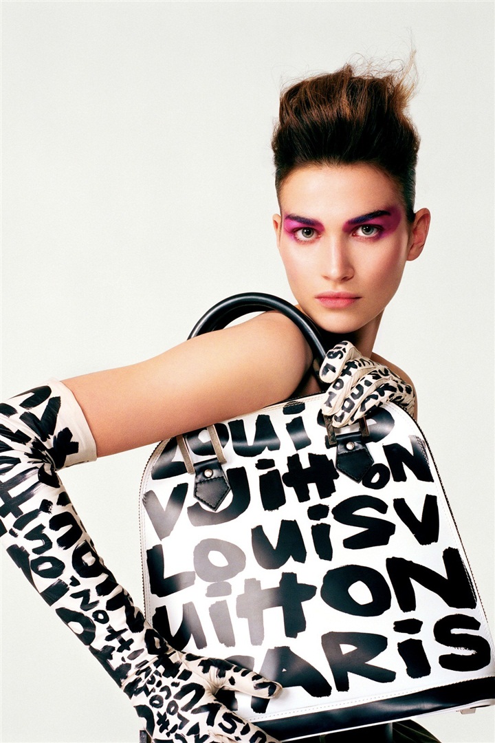 Marc Jacobs'ın 15. yılında Louis Vuitton için özel bir sergi hazırlandı.