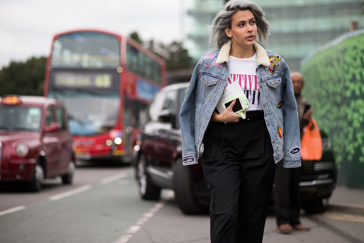 Sokak Stili: 2016 İlkbahar Londra Moda Haftası 4. Gün