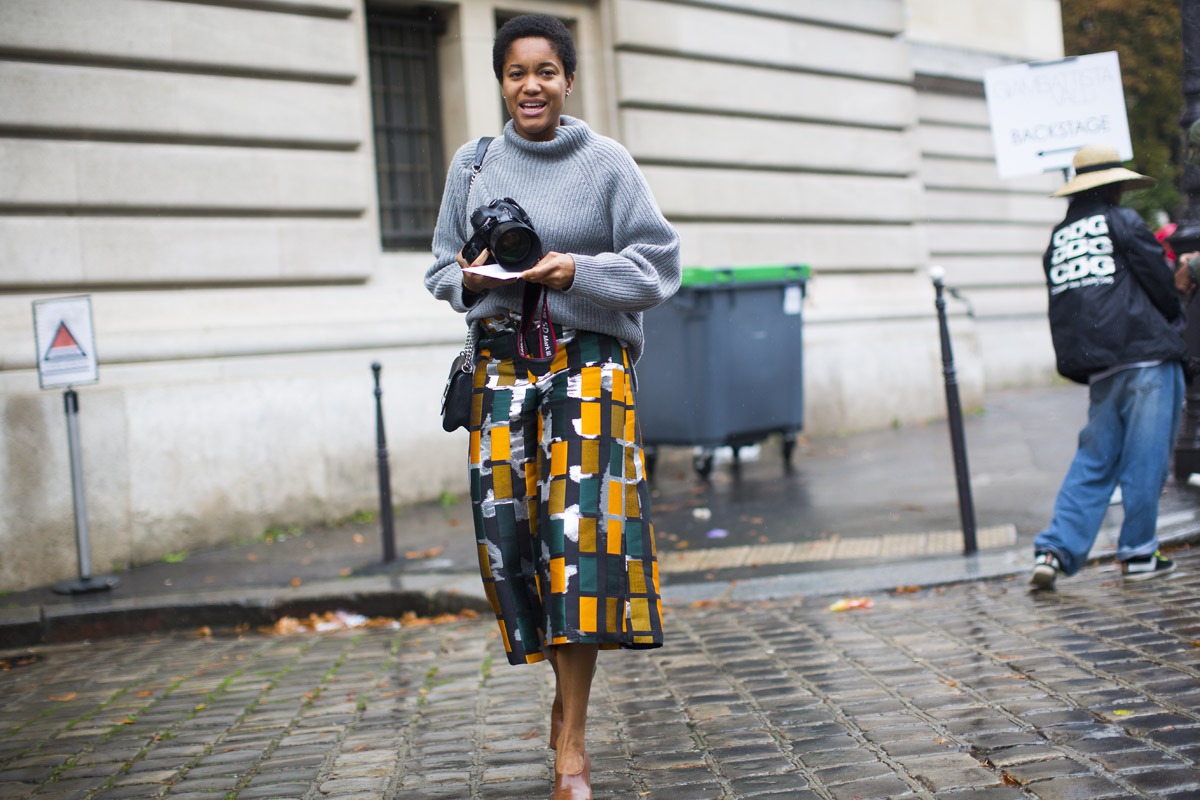 Sokak Stili: 2016 İlkbahar Paris Moda Haftası 7. Gün