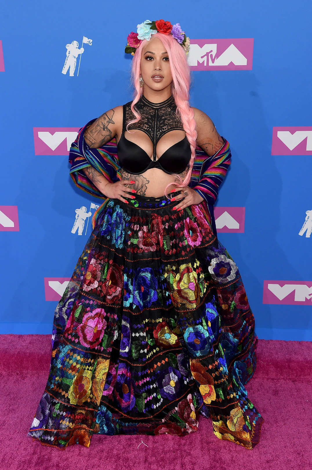 Cardi B'den Jennifer Lopez'e MTV VMAs 2018'in Kırmızı Halı Görünümleri