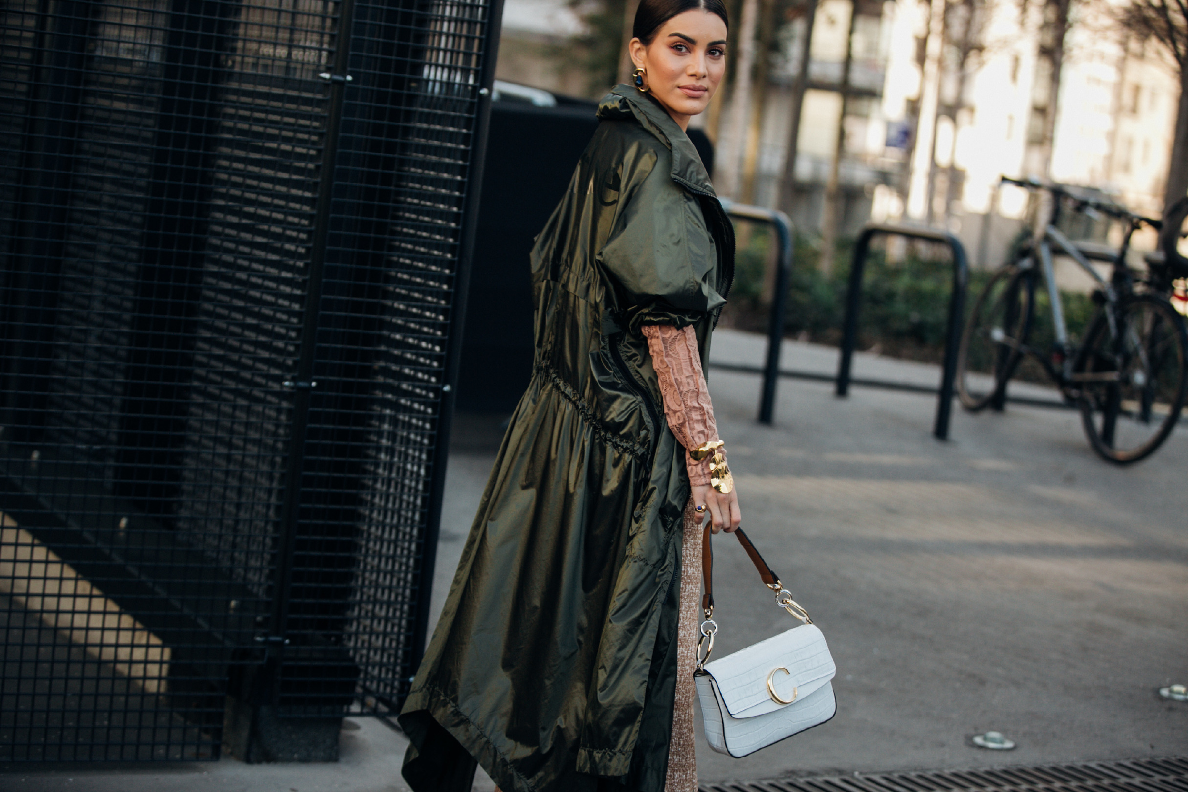 Sokak Stili: 2019-20 Sonbahar/Kış Paris Moda Haftası 3. Gün