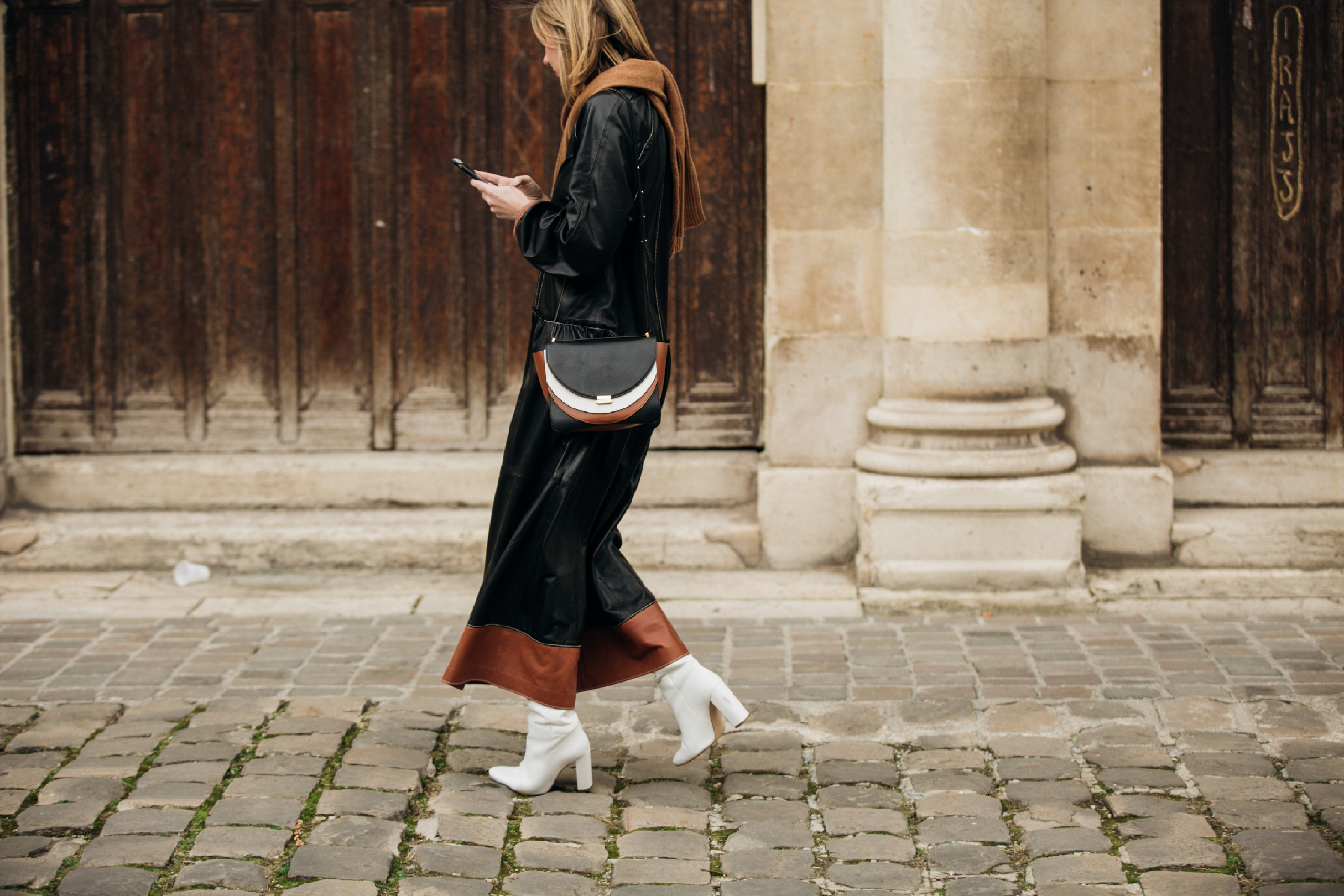 Sokak Stili: 2019-20 Sonbahar/Kış Paris Moda Haftası 6. Gün