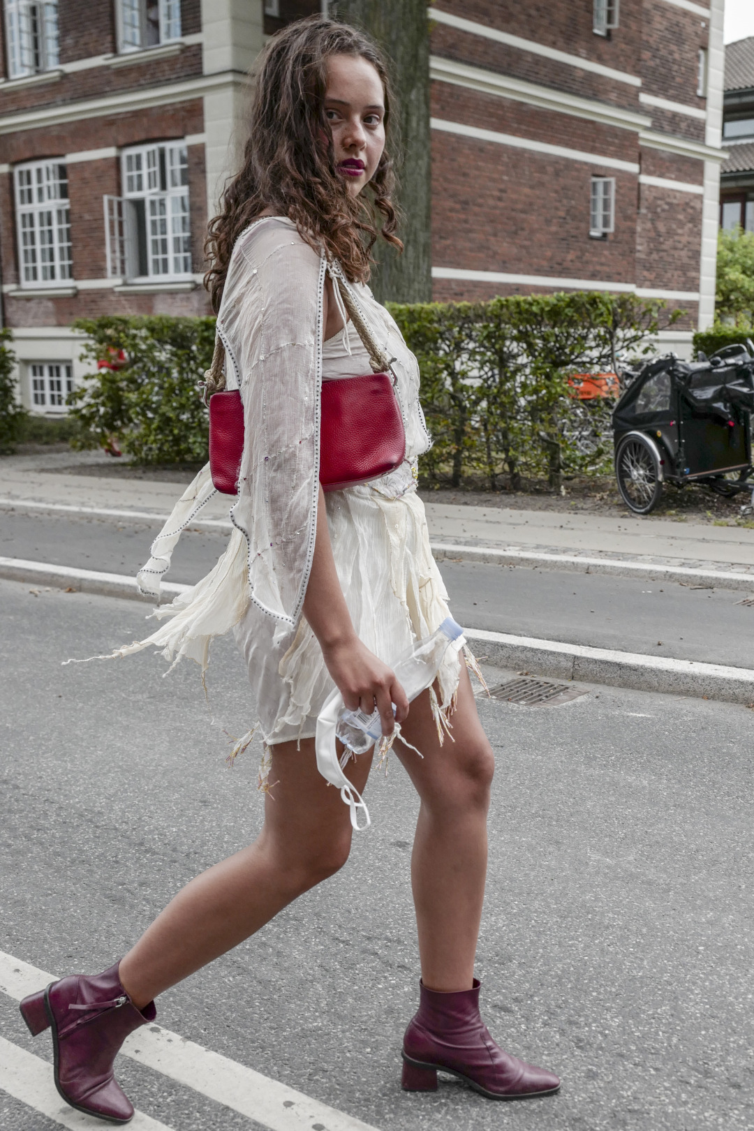 Sokak Stili: 2021 İlkbahar/Yaz Kopenhag Moda Haftası