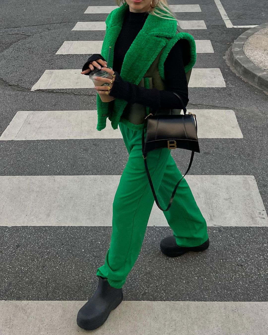 Haftanın Moda Instagramları: Lazer Yeşil