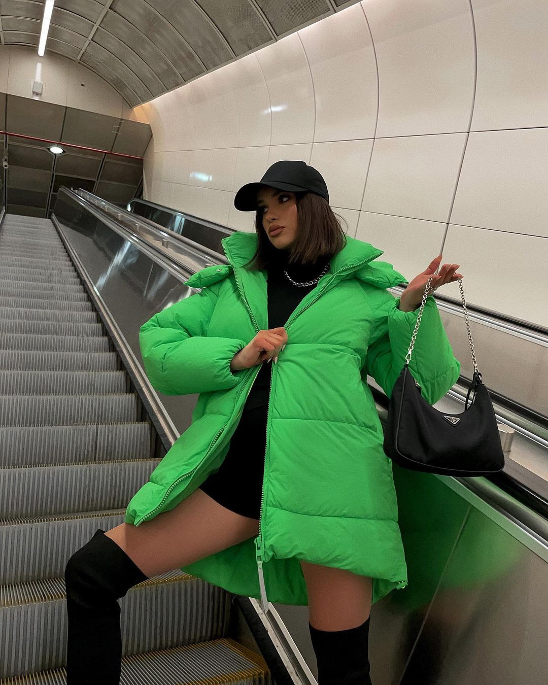 Haftanın Moda Instagramları: Lazer Yeşil