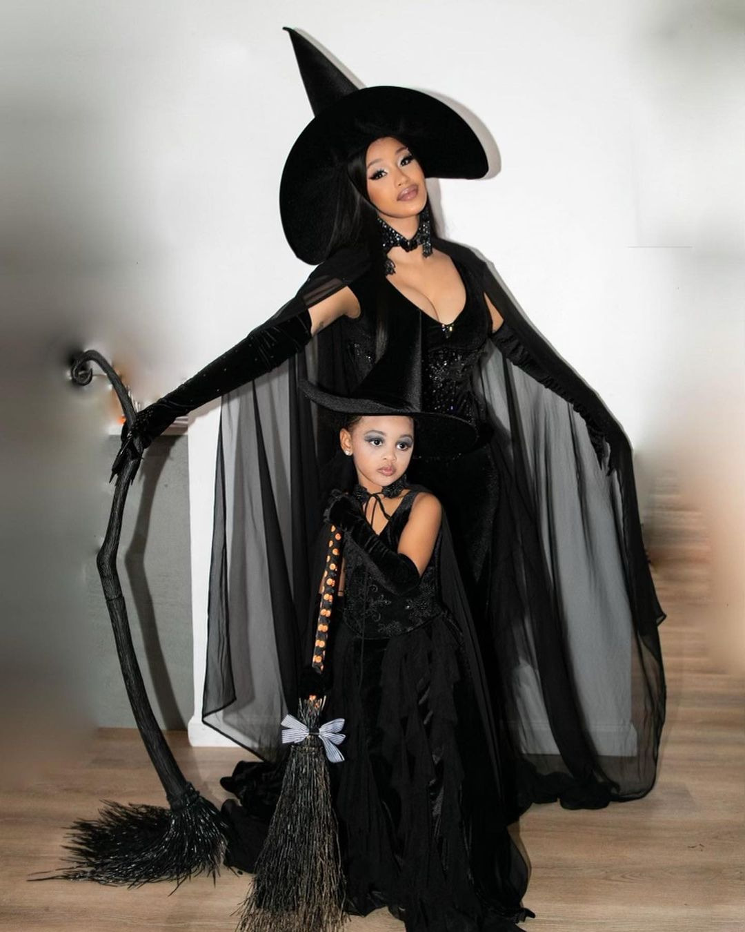 Rihanna’dan Ariana Grande’ye Ünlülerin Yaratıcı Halloween Kostümleri