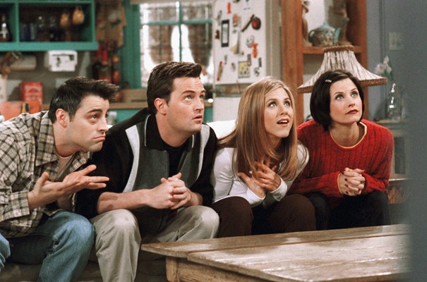 "Friends" Dizisindeki Chandler Bing Karakterinin En Unutulmaz 10 Sahnesi
