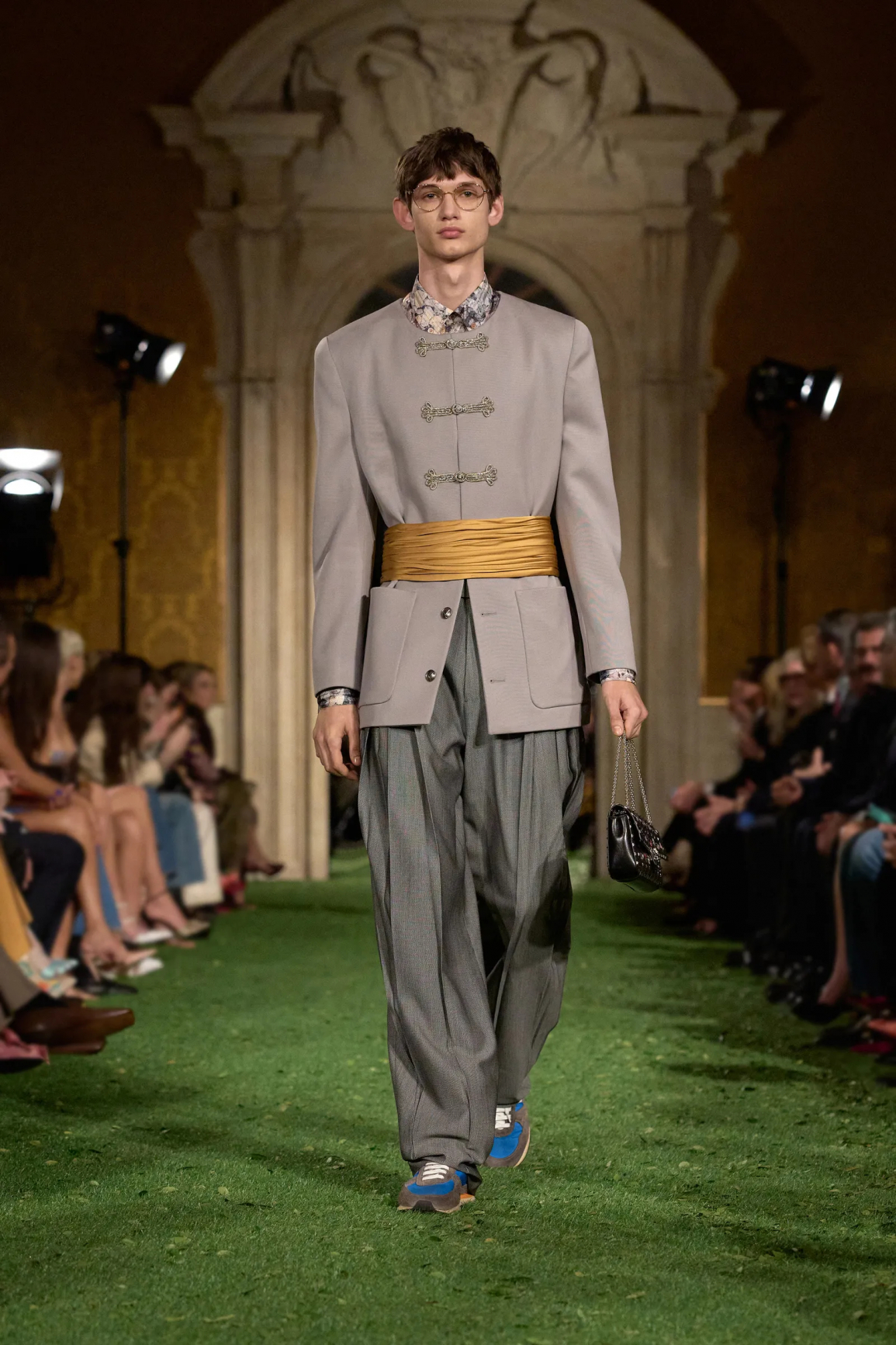 VOGUE RUNWAY