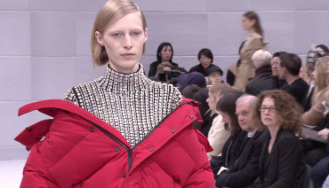 Video: Balenciaga Sonbahar/Kış 2016-17