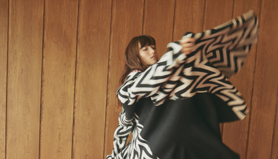 Neo Feminen Grace Hartzel