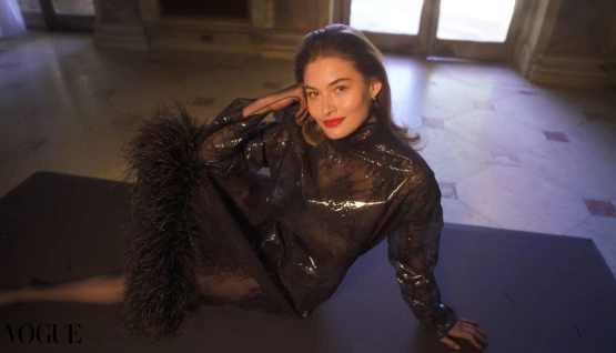 Bir Model Gibi Dans Et: Grace Elizabeth