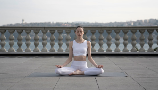 Doğa Bursalı ile Yoga 101