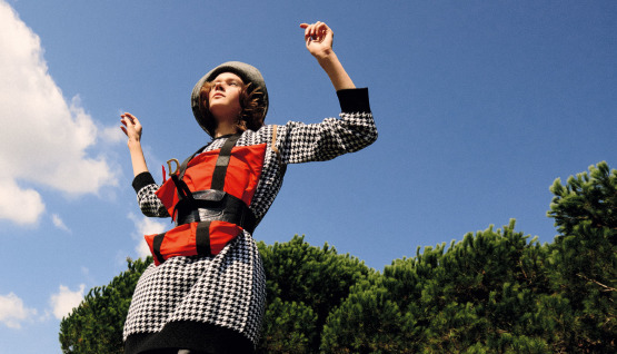 Uç, Kaç, Uzaklaş!