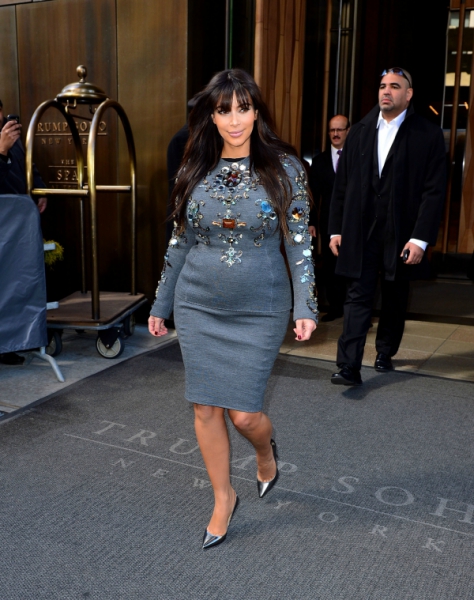 Kim, North West'in dünyaya gelmesine haftalar kala New York turunda.