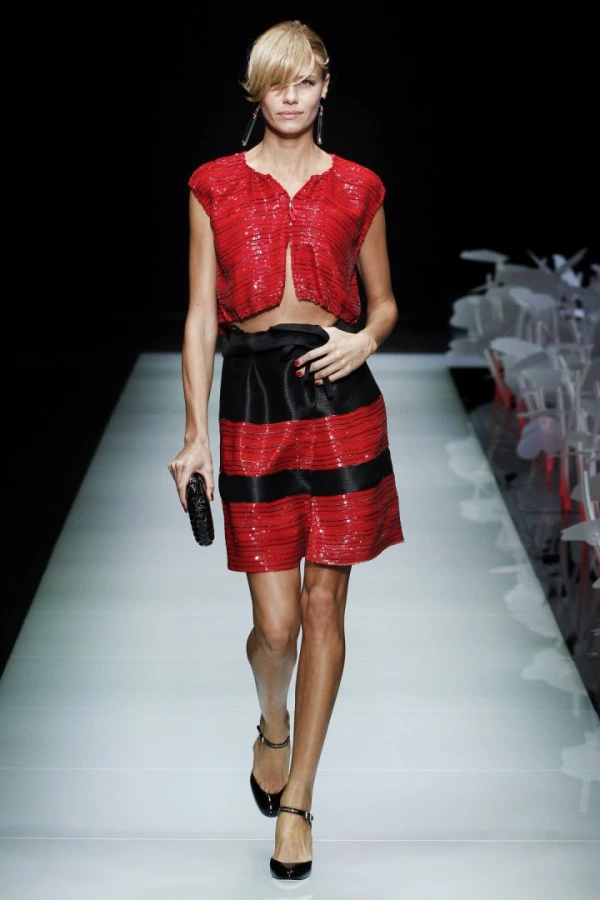 Armani'nin Kırmızı Işığı Armani'nin Kırmızı Işığı