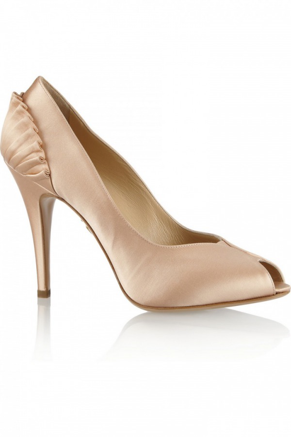 Charlotte Olympia 700 Euro