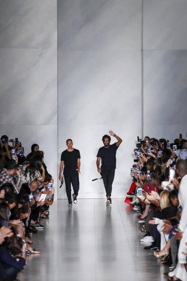 Roberto Cavalli, Emilio Pucci ve DKNY'da Yeni Dönem Roberto Cavalli, Emilio Pucci ve DKNY'da Yeni Dönem