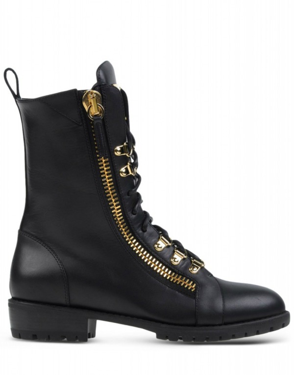 Guiseppe Zanotti Design 1450 Euro