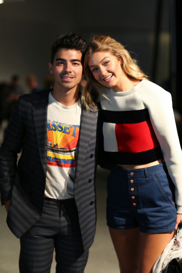 Joe Jonas Gigi Hadid