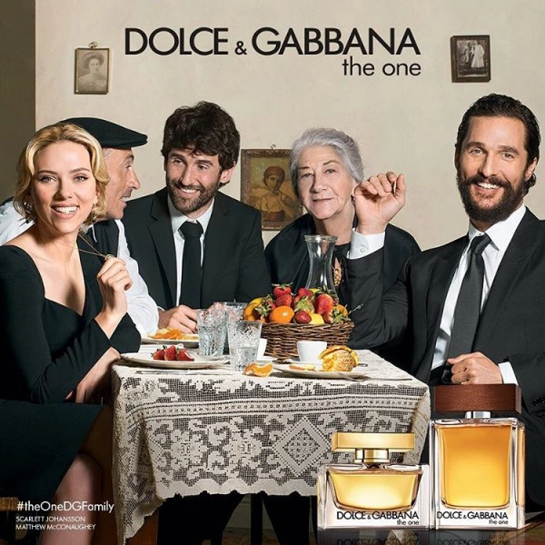 Scarlett Johansson'dan Dolce & Gabbana Gülücüğü Scarlett Johansson