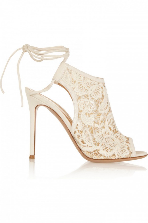 Gianvito Rossi 695 Euro