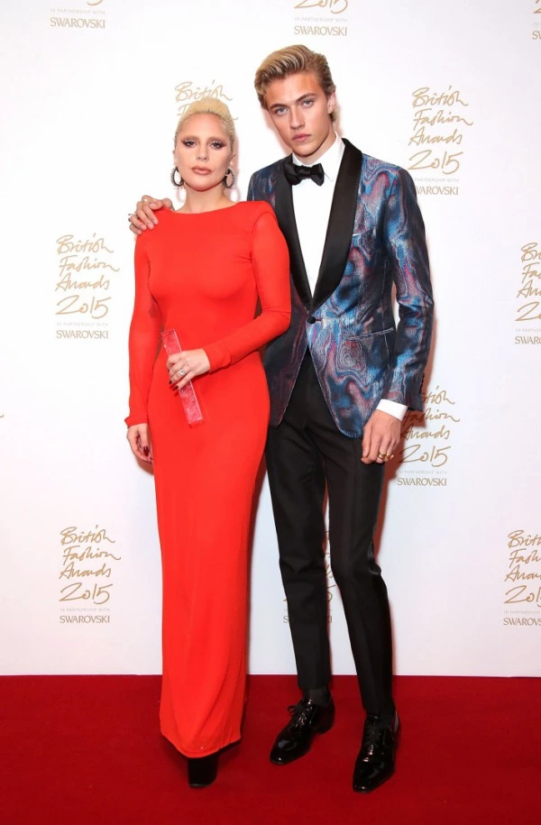British Fashion Awards 2015'in Kazananları british fashion awards