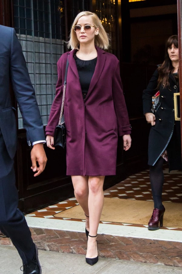 Jennifer Lawrence’ın Stil Rengi Mor Jennifer Lawrence