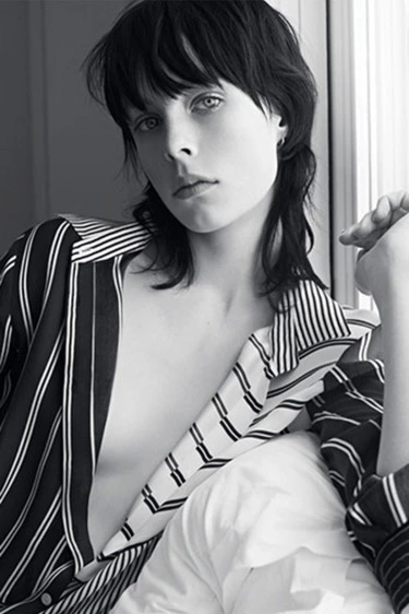 2015'te Modanın Yükselen 10 Yüzü Edie Campbell