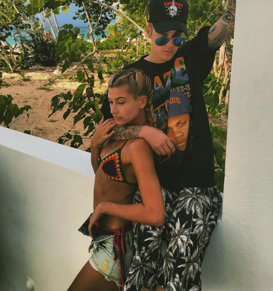 Justin Bieber’dan Hailey Baldwin’e Tutkulu Öpücük Justin Bieber, Hailey Baldwin