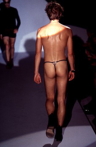 G(-string) ve Gucci, 1996