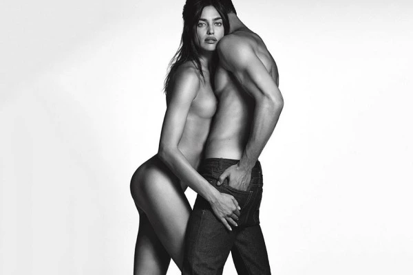 Irina Shayk Givenchy Jeans’e Teslim Oldu Givenchy Jeans