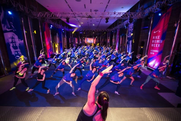 Vogue Türkiye Koşu Klubü için Boğaz'da Sportif Bir Gün Vogue Türkiye Koşu Klubü