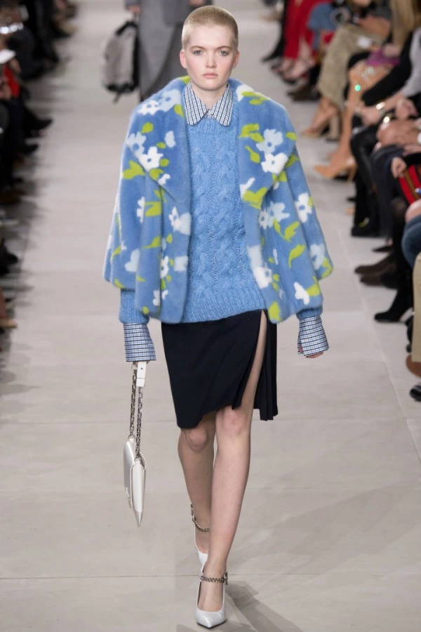 Michael Kors: Gündüz İhtişamlı, Gece Sıradan micheal kors