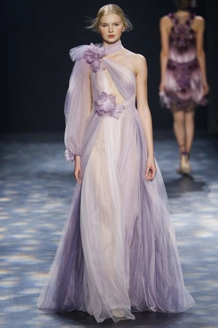 DKNY & Marchesa: 90'lar Kadın Stiline Yeni Yorum Marchesa
