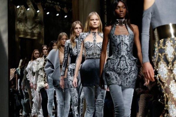 Valentino’dan Balmain’e 500 Milyon Euro’luk Teklif Balmain Sonbahar/Kış 2016