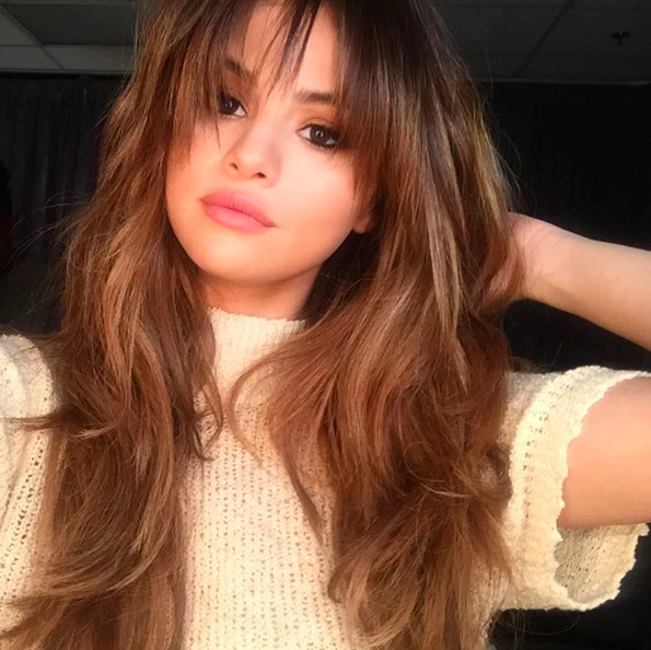 Selena Gomez'in Güzelliğine Son Feminen Dokunuş Selena Gomez