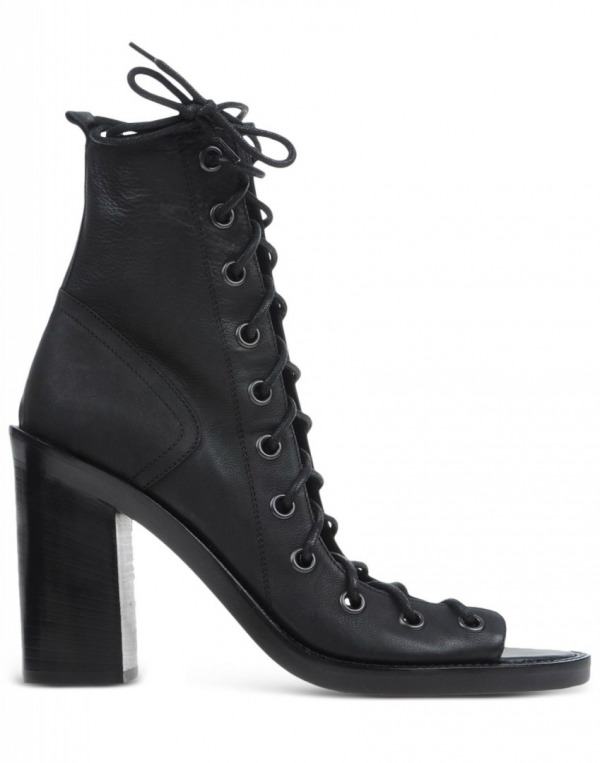 Ann Demeulemester 835 Euro