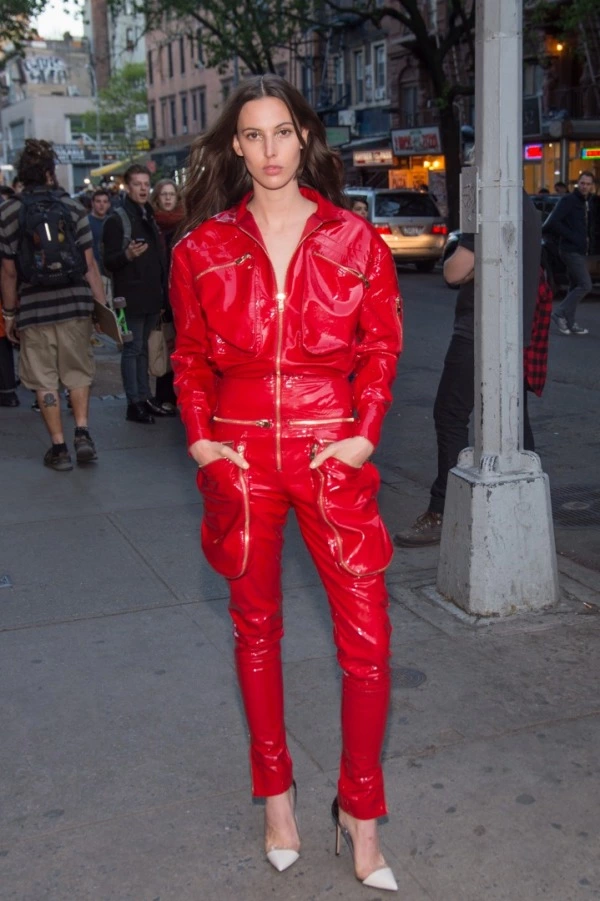 O Kız: Sürprizli Stiliyle Ruby Aldridge O Kız: Sürprizli Stiliyle Ruby Aldridge