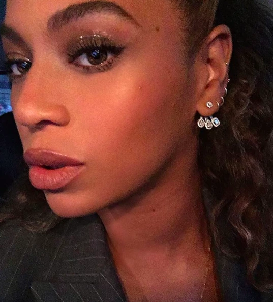Beyoncé’nin Camdan Işıltı Gözleri Beyoncé