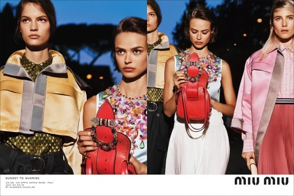 Miu Miu Kadını Roma Gecelerinde Miu Miue Cruise 2017