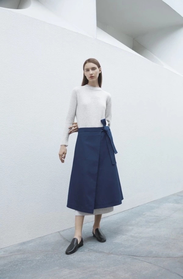 Sanatsal Koleksiyon: COS x Agnes Martin Sanatsal Koleksiyon: COS x Agnes Martin