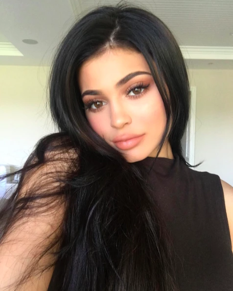 Kylie Jenner ile Siyaha Dönüş Kylie Jenner