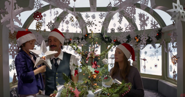 H&M Yeni Yıl Filmini Wes Anderson Yönetti H&M Yeni Yıl Filmini Wes Anderson Yönetti