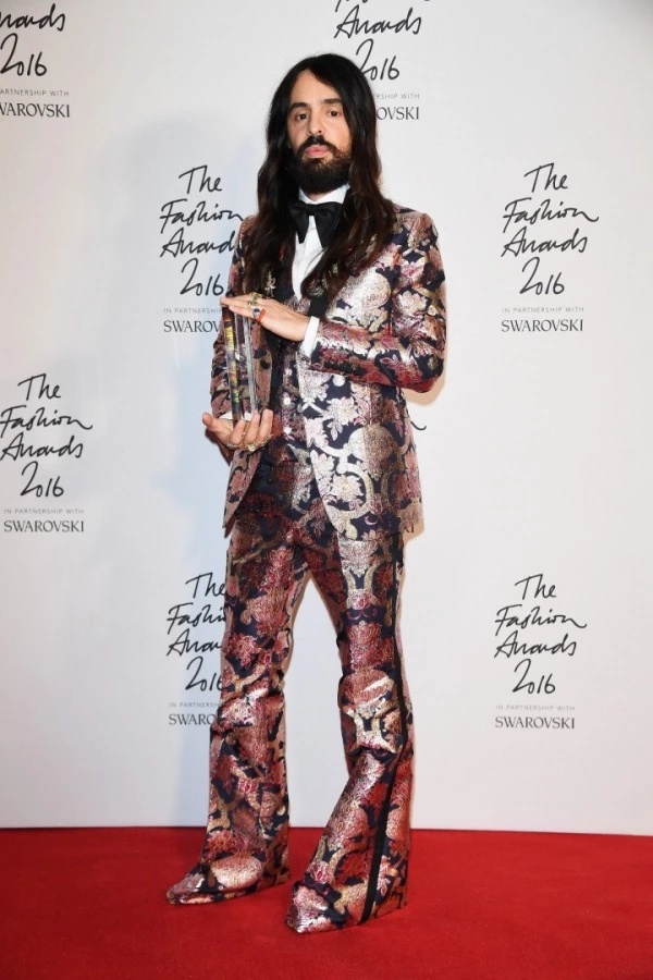 2016 The Fashion Awards: İşte Tüm Kazananlar Donatella Versace, Gigi Hadid