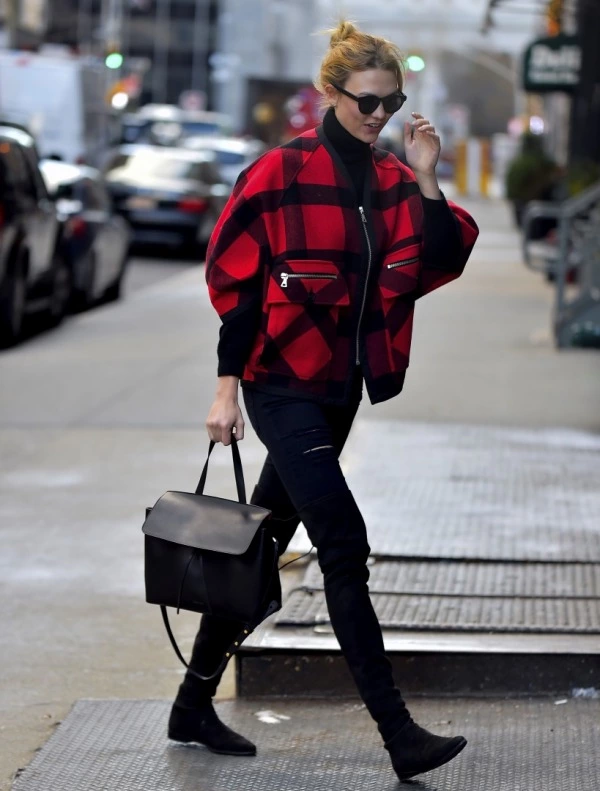 Karlie Kloss ve Stil Sahibi Bomber Ceketi Karlie Kloss