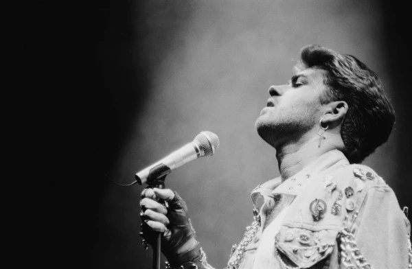 Bir Yıldız Daha Kaydı: George Michael George Michael