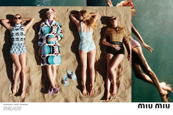Miu Miu'nun Optimist Enerjisi Plajda! Miu Miu'nun Optimist Enerjisi Plajda!