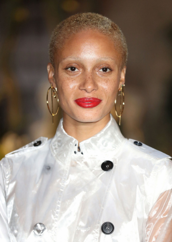 Stil Star: Günün Kadını Adwoa Aboah