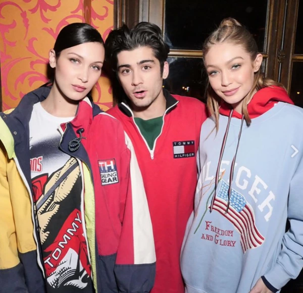 Hilfiger'ın Cool Çetesi: Bella, Gigi ve Zayn Hilfiger'ın Cool Çetesi: Bella, Gigi ve Zayn
