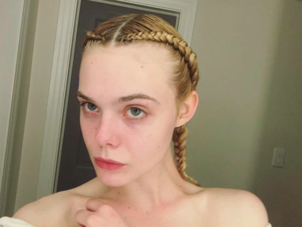 Eğlenceli İkiz Örgülerin Son Yüzü, Elle Fanning Eğlenceli İkiz Örgülerin Son Yüzü, Elle Fanning